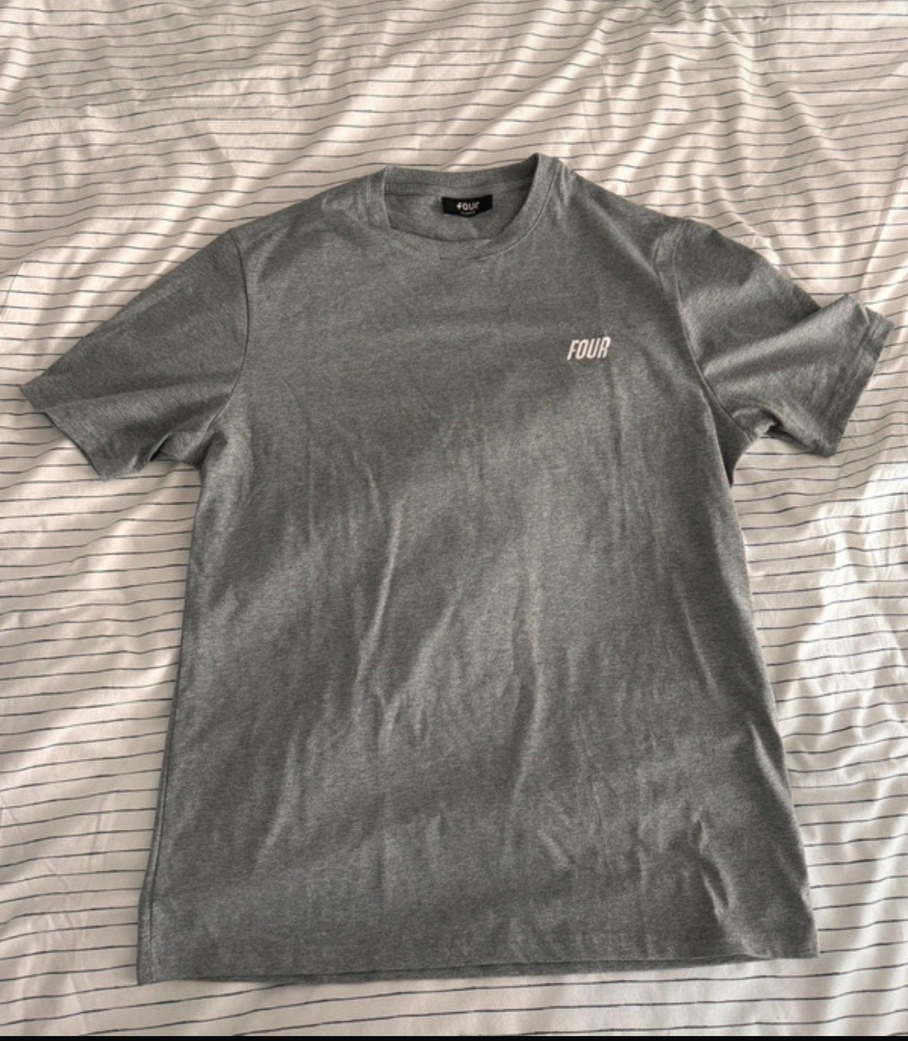 FOUR grijs t-shirt - Maat XL, Verzenden, Nieuw, Maat 56/58 (XL), Grijs