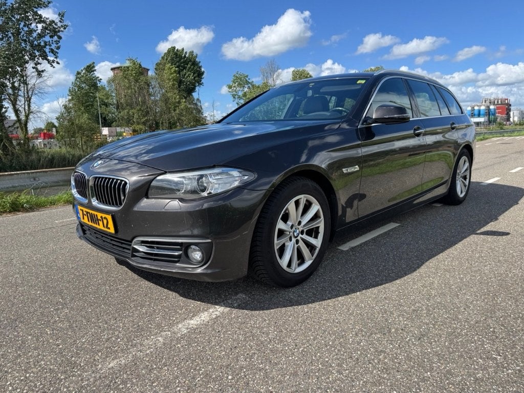 BMW 520D Touring High Exec lux edition trekhaak (APK 4-'27), Auto's, Achterwielaandrijving, 1995 cc, Euro 6, Diesel