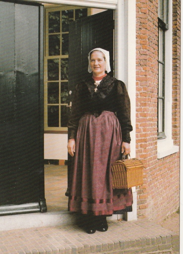 SOEST Klederdracht Oorijzer met Vierkante Muts 1900, Verzenden, 1980 tot heden, Ongelopen, Utrecht