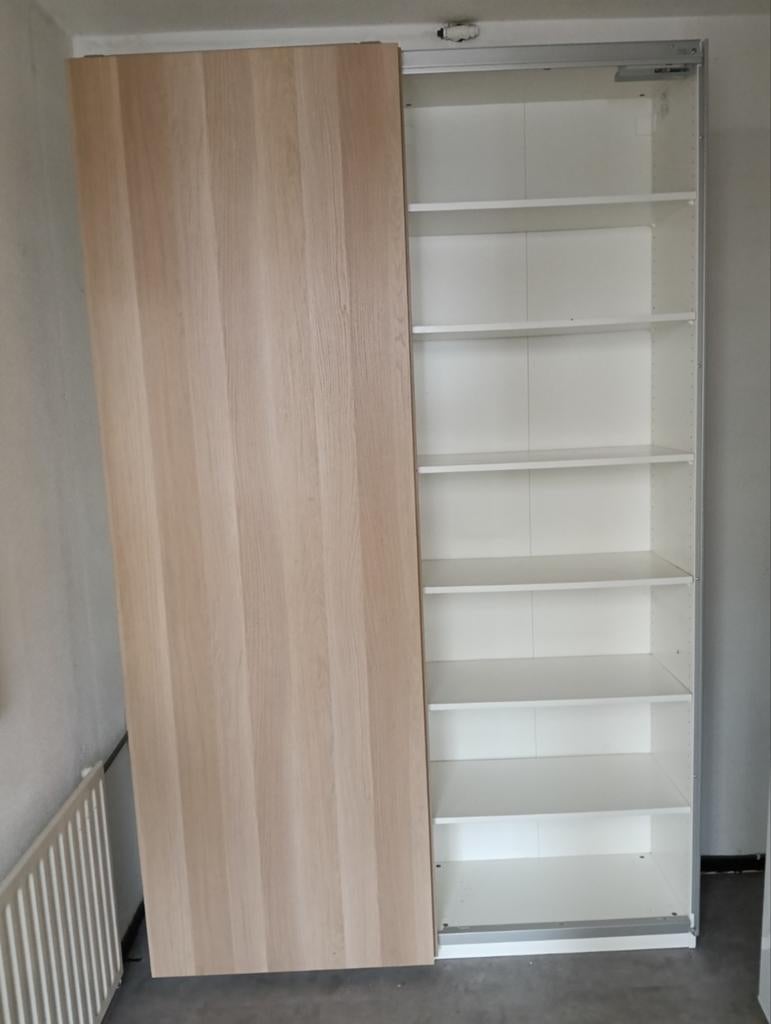 Groote kast met schuifdeuren., Huis en Inrichting, Kasten | Kledingkasten, Gebruikt, 100 tot 150 cm, 200 cm of meer, Ophalen of Verzenden