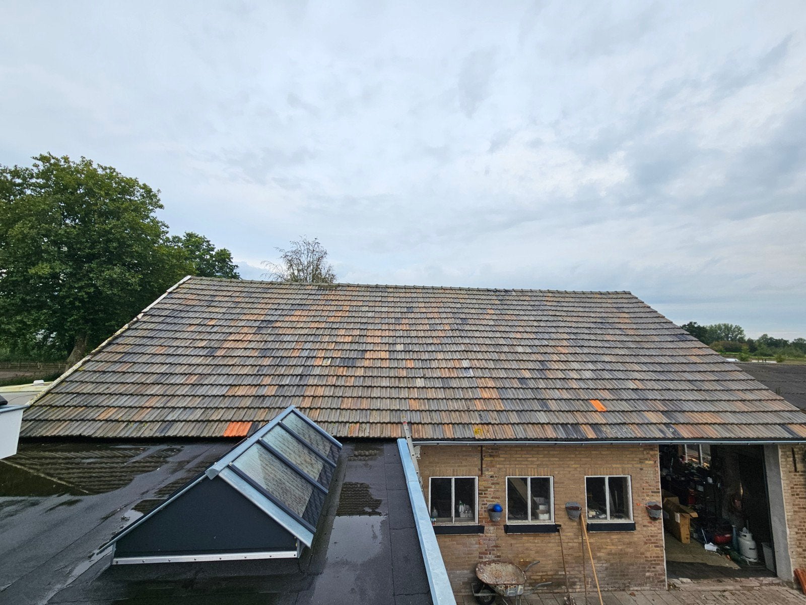 Grote partij gebruikte bonte Mulden dakpannen 2700 stuks, Ophalen, Gebruikt, 15 m² of meer, Dakpannen