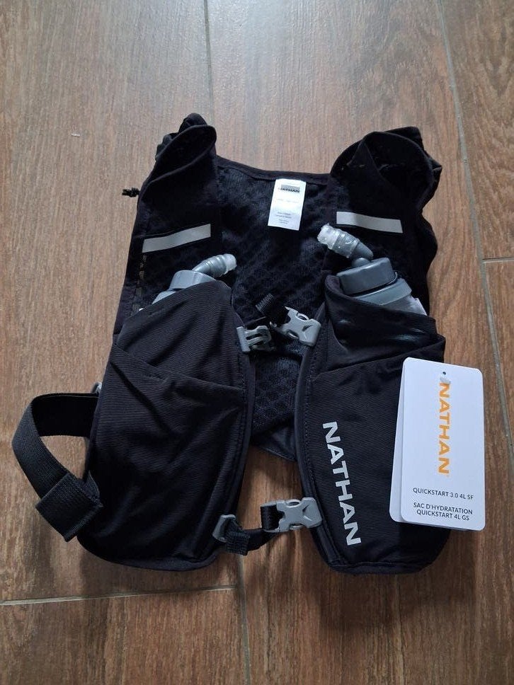 NIEUW: Nathan Quickstart 3.0L Hydratatievest met 2x 420ml fl, Overige merken, Nieuw, Ophalen of Verzenden, Kleding