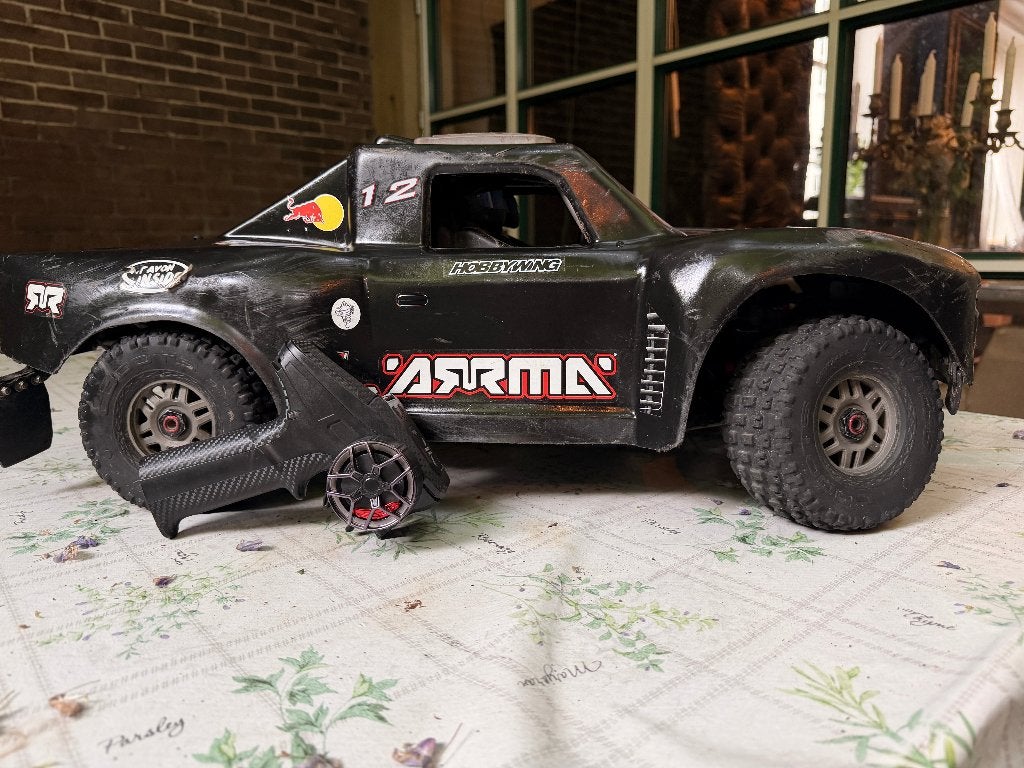 ARRMA Mojave 6S v2 EXB 4x4 RC Truck, Hobby en Vrije tijd, Modelbouw | Radiografisch | Auto's, Gebruikt, Auto offroad, RTR (Ready to Run)