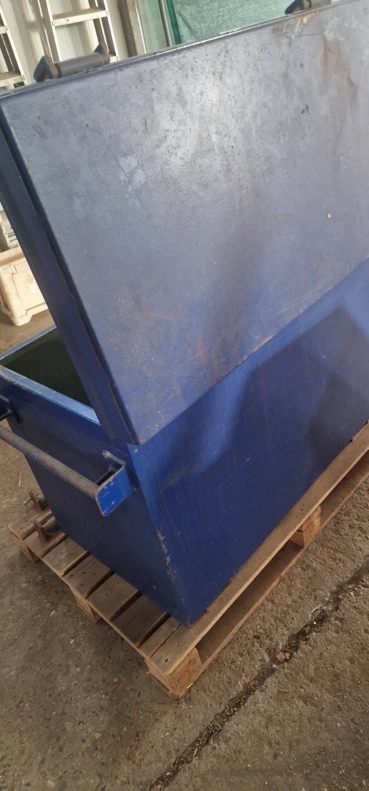 Robuuste metalen gereedschapskist / opslagkist, Gebruikt, 100 cm of meer, 60 cm of meer, Bak of Kist