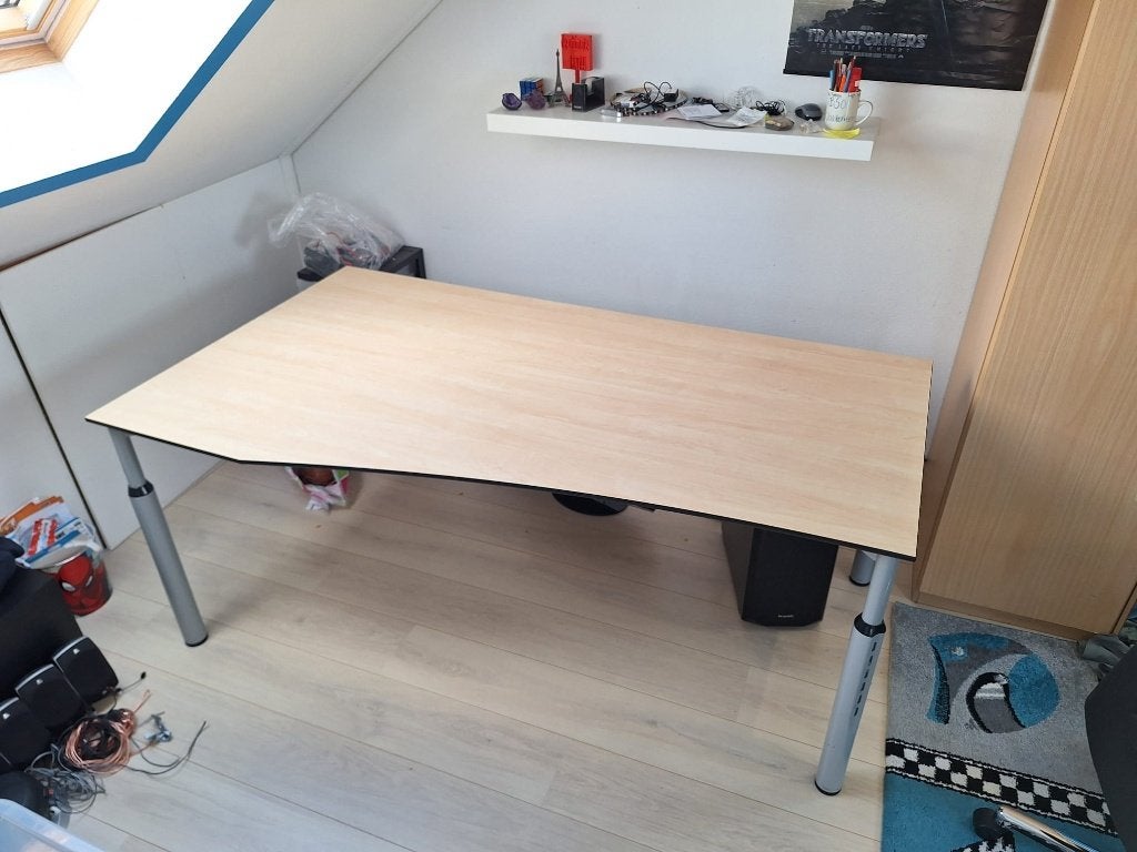 Oerdegelijk op hoogte verstelbaar bureau 180 cm, Huis en Inrichting, Bureaus, Ophalen