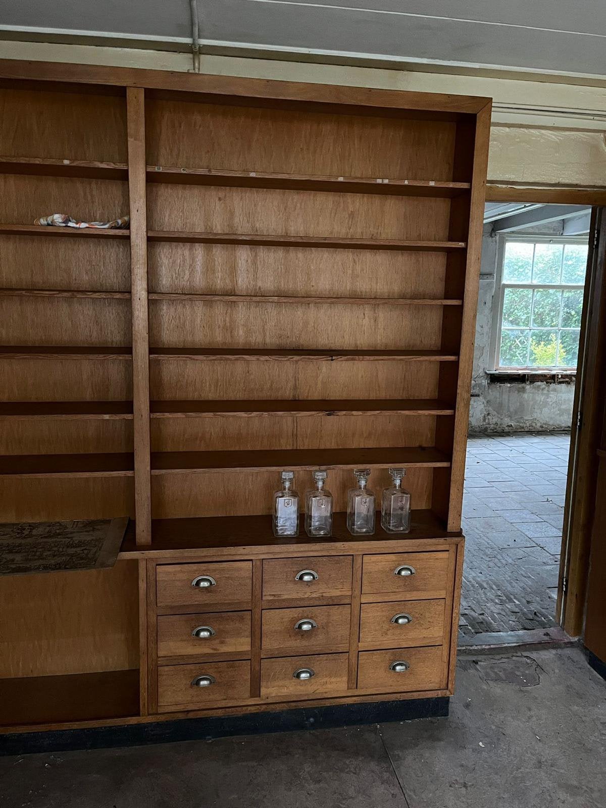 Originele Apothekerskast, Ophalen