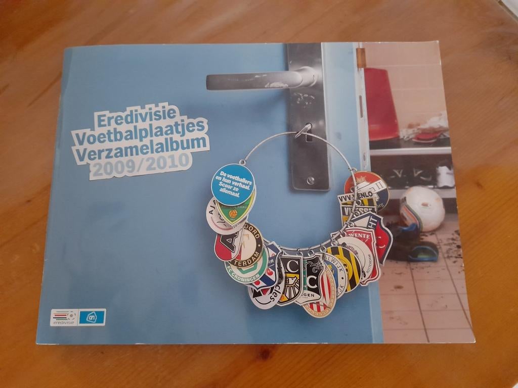 Eredivisie Voetbalplaatjes Verzamelalbum 2009/2010, Ophalen of Verzenden, Zo goed als nieuw, Overige binnenlandse clubs, Boek of Tijdschrift
