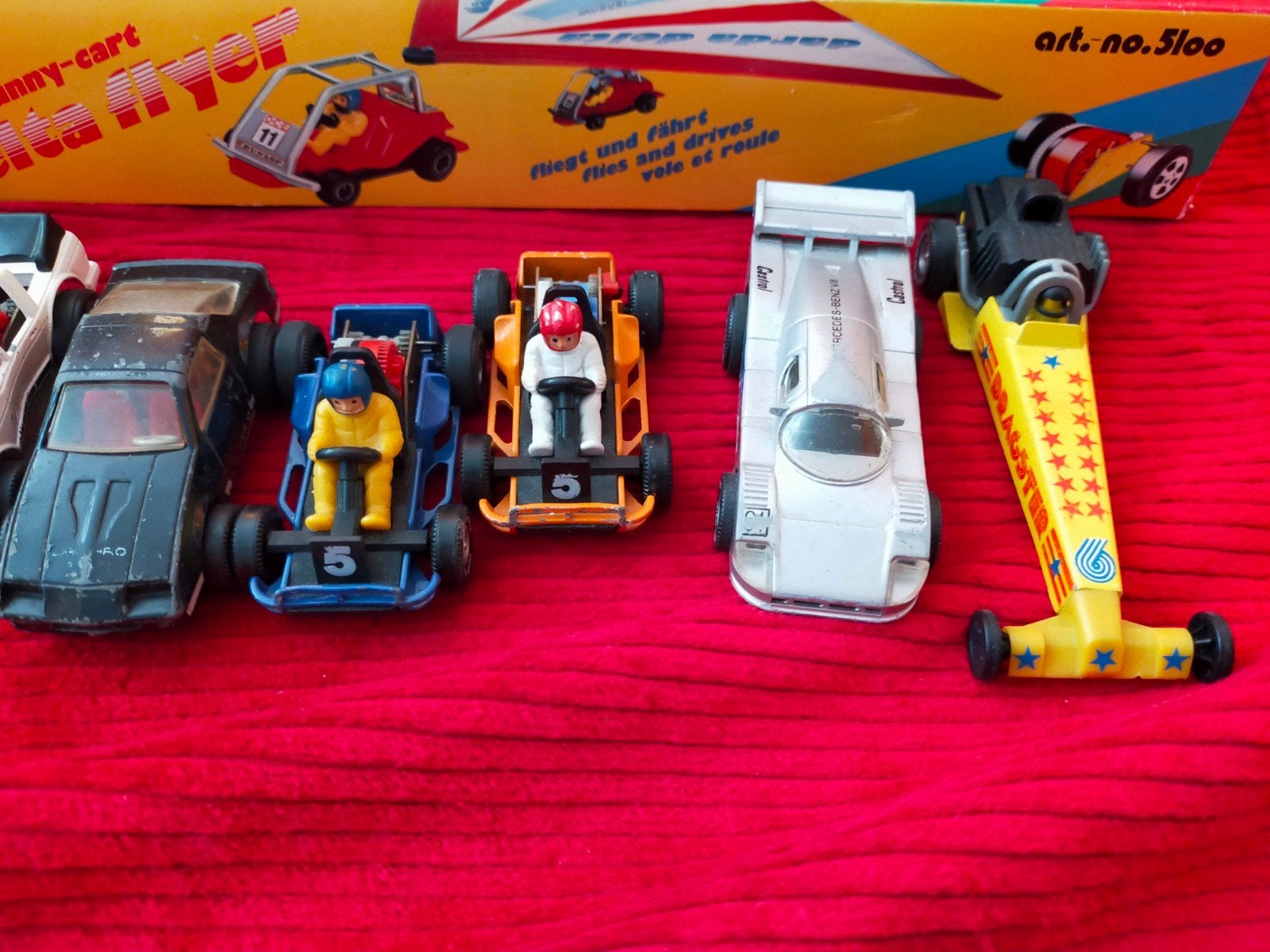 Foto 22 van Darda verzameling met oa Volkswagen Kever en Buggybaan.