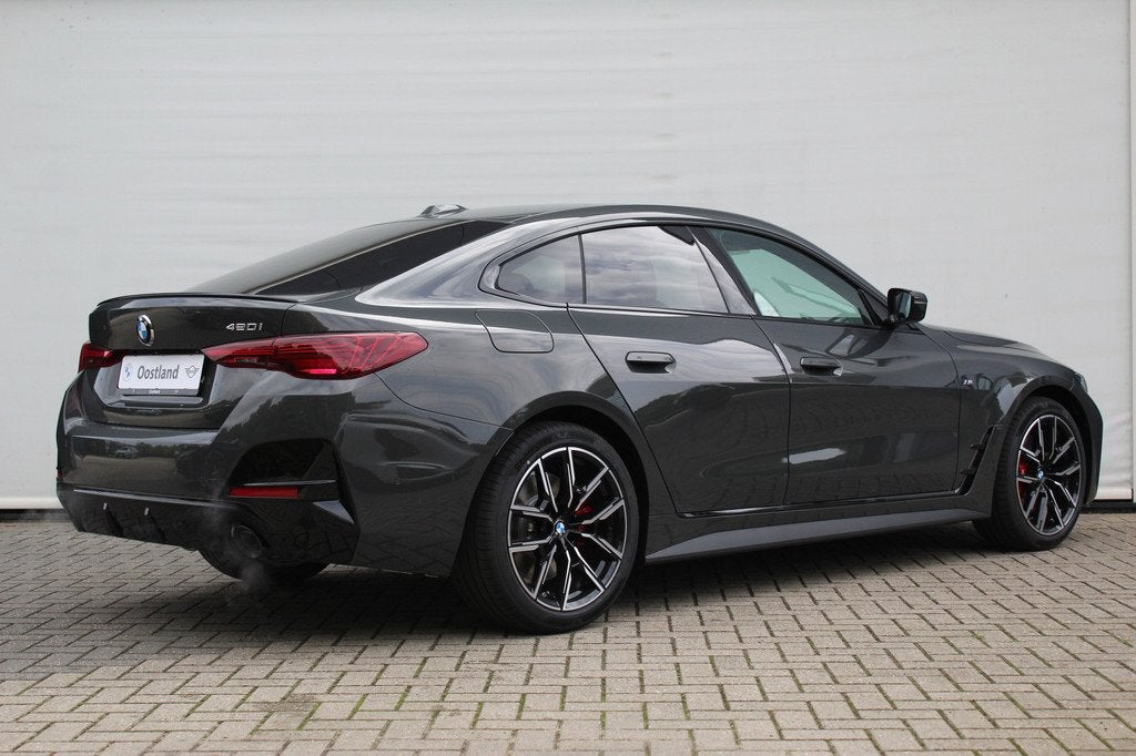 BMW 4 Serie Gran Coupé 420i M Sport Automaat / Schuif-kante, Auto's, BMW, Automaat, 1998 cc, Zwart, Bedrijf