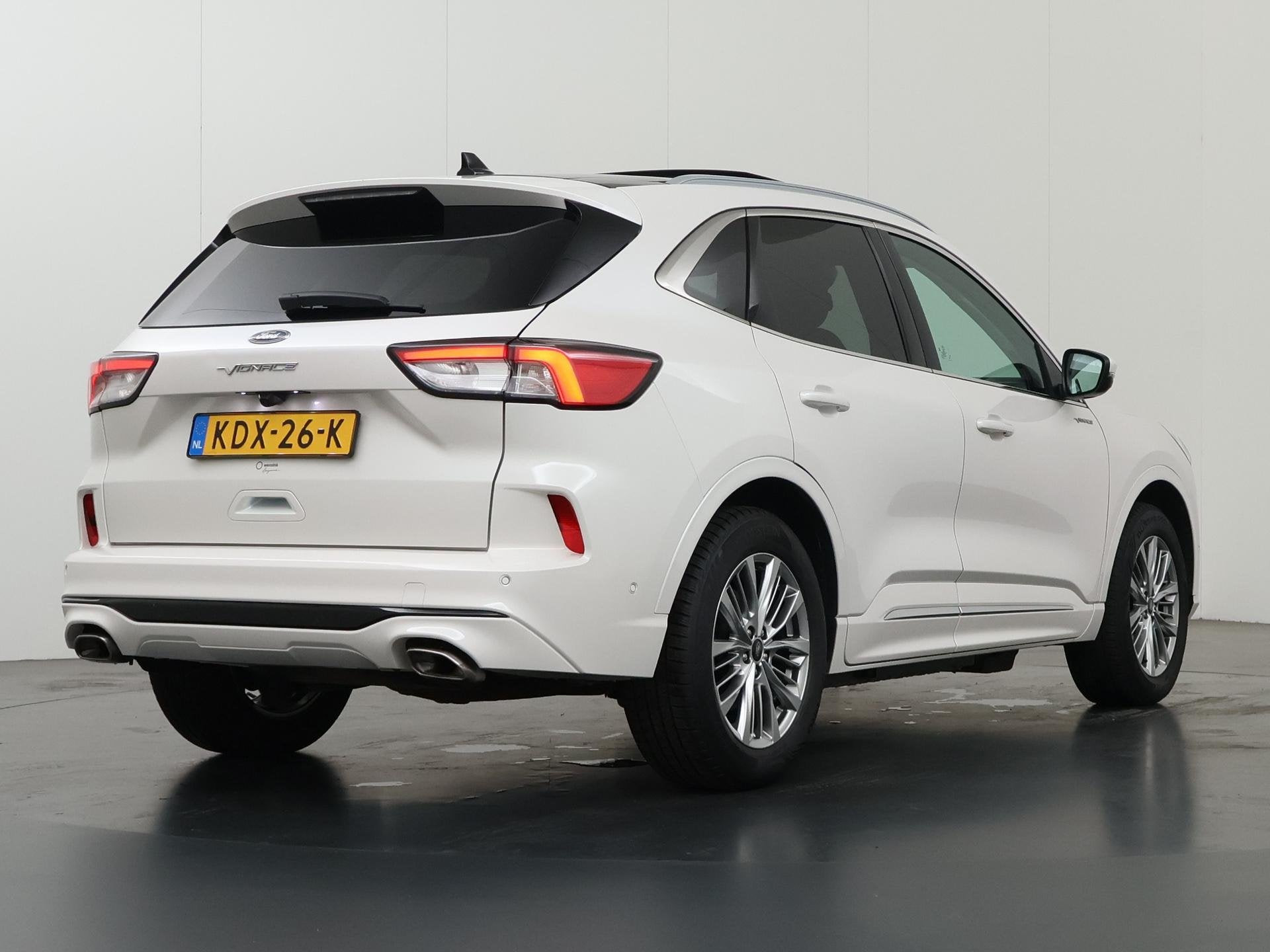 Ford Kuga 2.5 PHEV Vignale | Trekhaak | Panoramadak | Head-U, Auto's, 14 kWh, Gebruikt, 4 cilinders, Wit