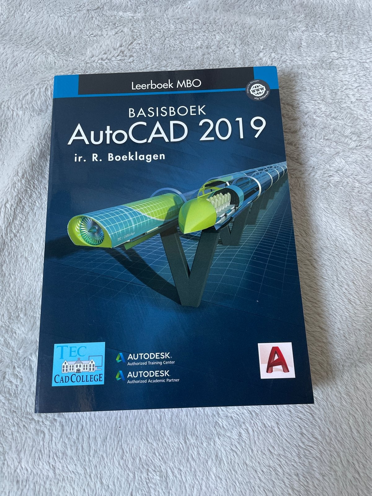 Basisboek AutoCAD 2019 - Leerboek MBO, Ophalen of Verzenden, Beta, Zo goed als nieuw, MBO