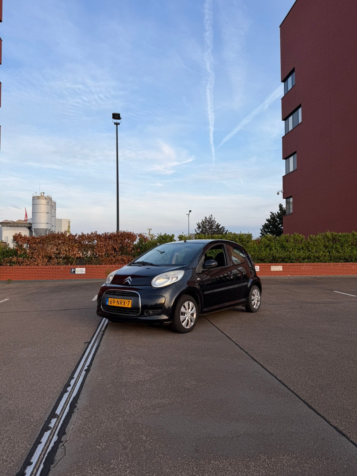 Citroën C1 1.0i 68PK 5D APK TOT 05-10-2027  Zwart AIRCO, Auto's, Voorwielaandrijving, Dealer onderhouden, 4 stoelen, C1