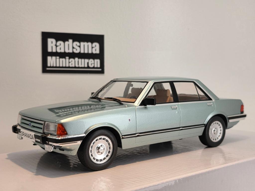 Ford Granada 2.8 Ghia - lichtblauw/groen - 1:18 MCG, Hobby en Vrije tijd, Modelauto's | 1:18, ModelCarGroup, Auto, Nieuw, Ophalen of Verzenden