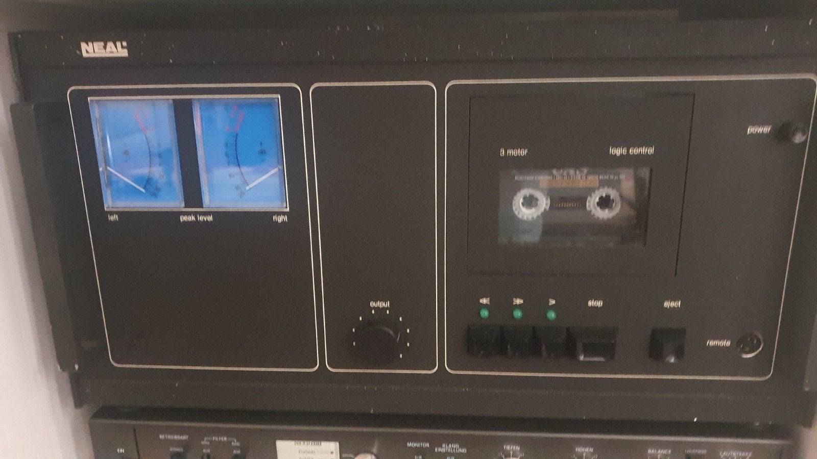 Gezocht Neal 302 Cassette Speler informatie, Audio, Tv en Foto, Cassettedecks, Ophalen of Verzenden, Enkel, Overige merken, Tiptoetsen