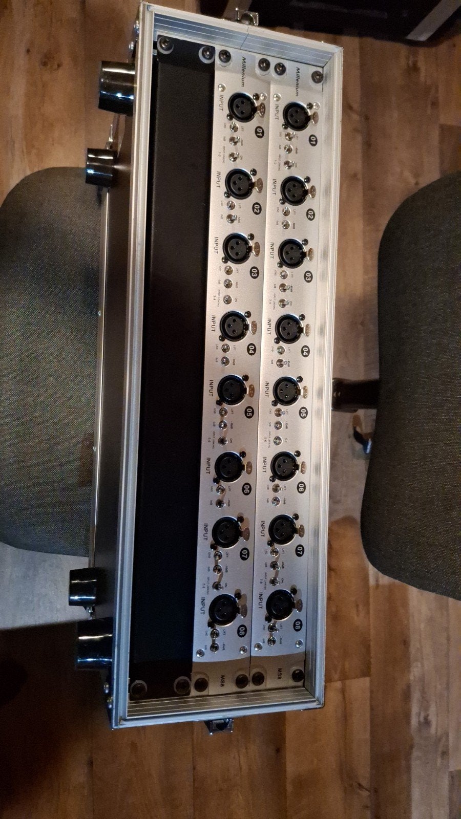 Millenium MS8 Microfoon Splitters in Flightcase, Ophalen of Verzenden, Zo goed als nieuw, 5 tot 10 kanalen, Microfooningang