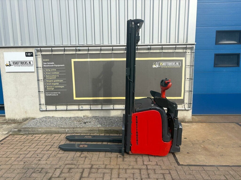 VS-23054 Elektrische triplex stapelaar Linde 5300mm