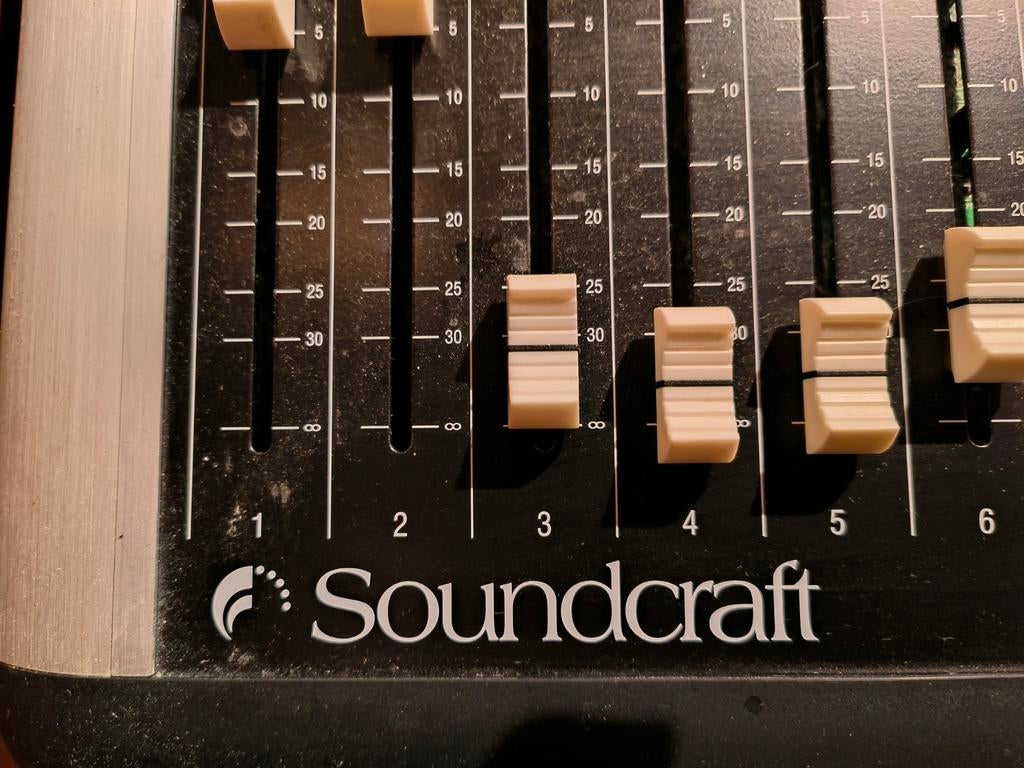 Soundcraft Spirit M12 Mengpaneel, Ophalen of Verzenden, Gebruikt, 10 tot 20 kanalen, Microfooningang
