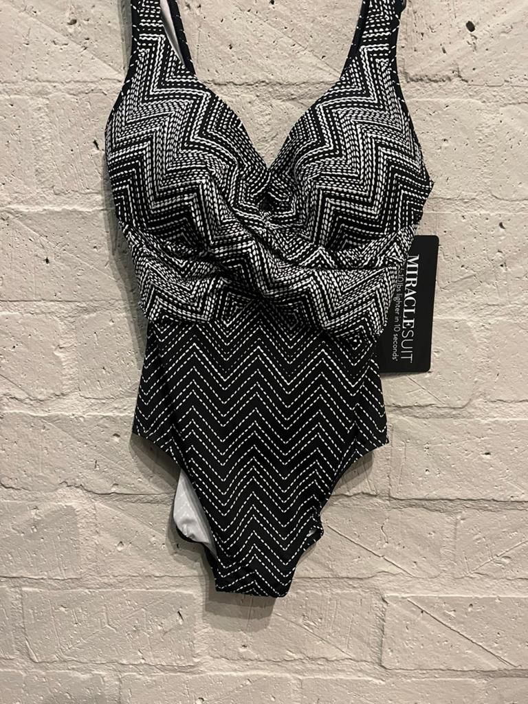 Miraclesuit badpak maat 42 of 44 NIEUW!! nieuwprijs €255,-, Ophalen of Verzenden, Nieuw, Badpak
