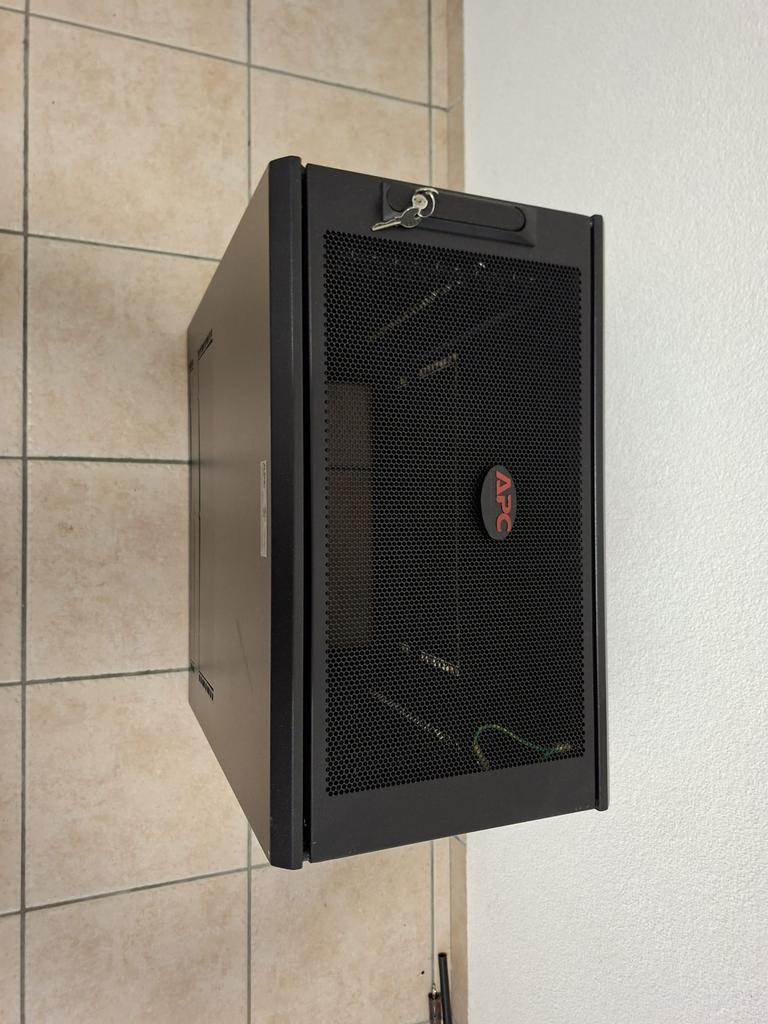 Patchkast / serverkast nieuw met 2 sleutels., Ophalen, Nieuw