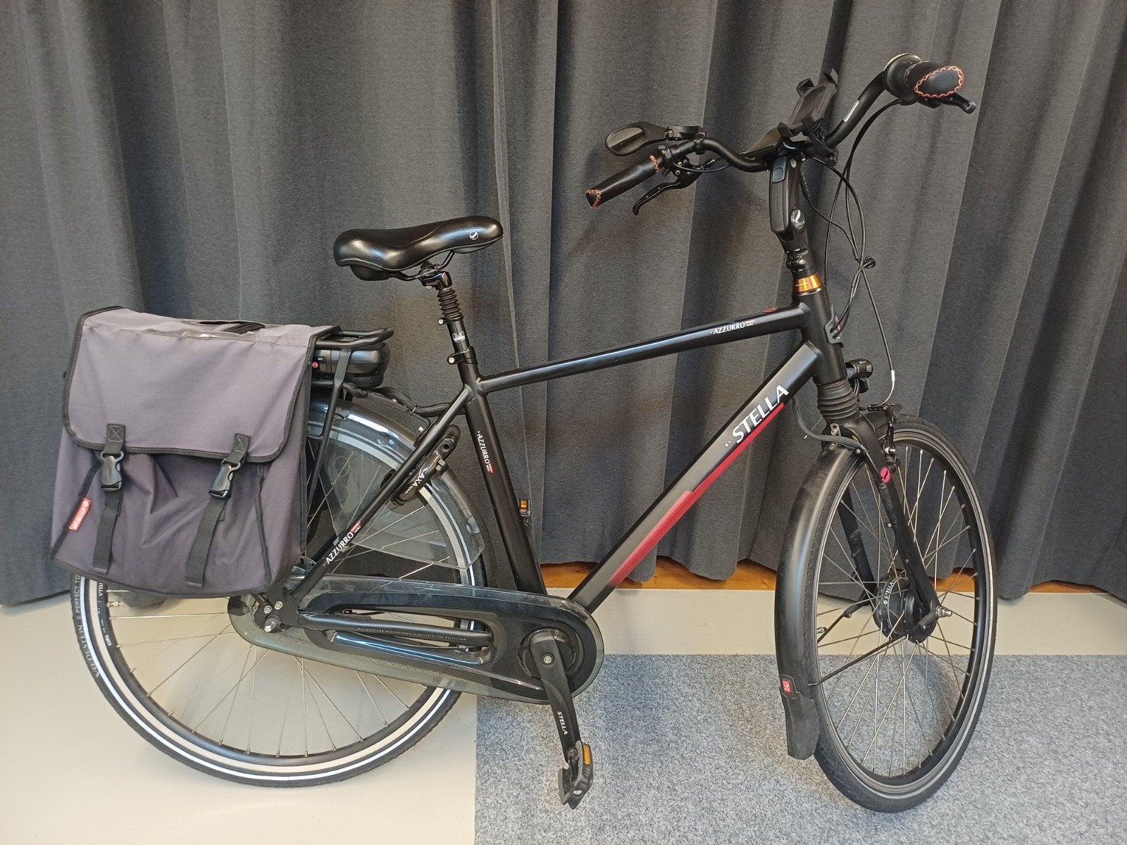 Stella Azzurro Nero E-bike, Fietsen en Brommers, Gebruikt, 51 tot 55 cm, 50 km per accu of meer, Ophalen