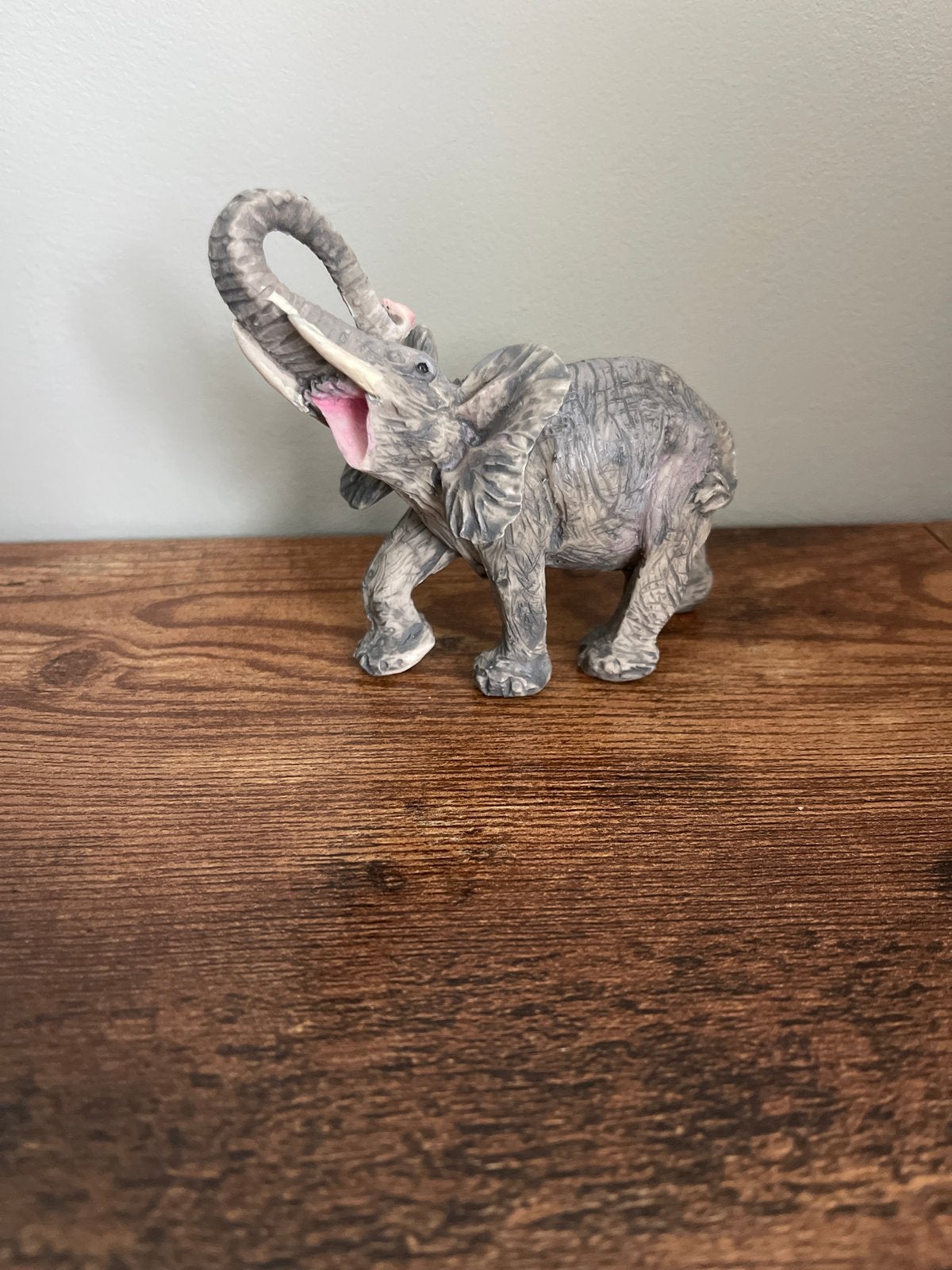 Decoratieve olifant met omhoogstaande slurf, Ophalen, Overige stijlen, Zo goed als nieuw, Grijs