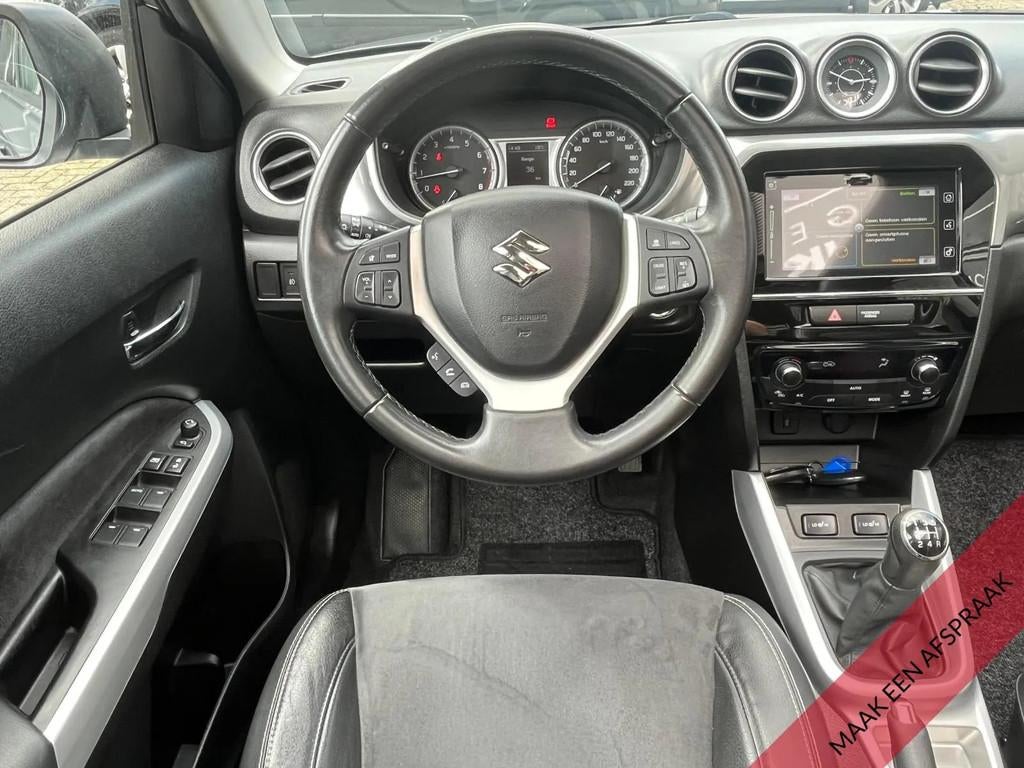 Suzuki Vitara 1.6 120PK Clima,Cruise,Panodak,Navi,Leder/Alca, Gebruikt, Zwart, 4 cilinders, Met garantie (alle)