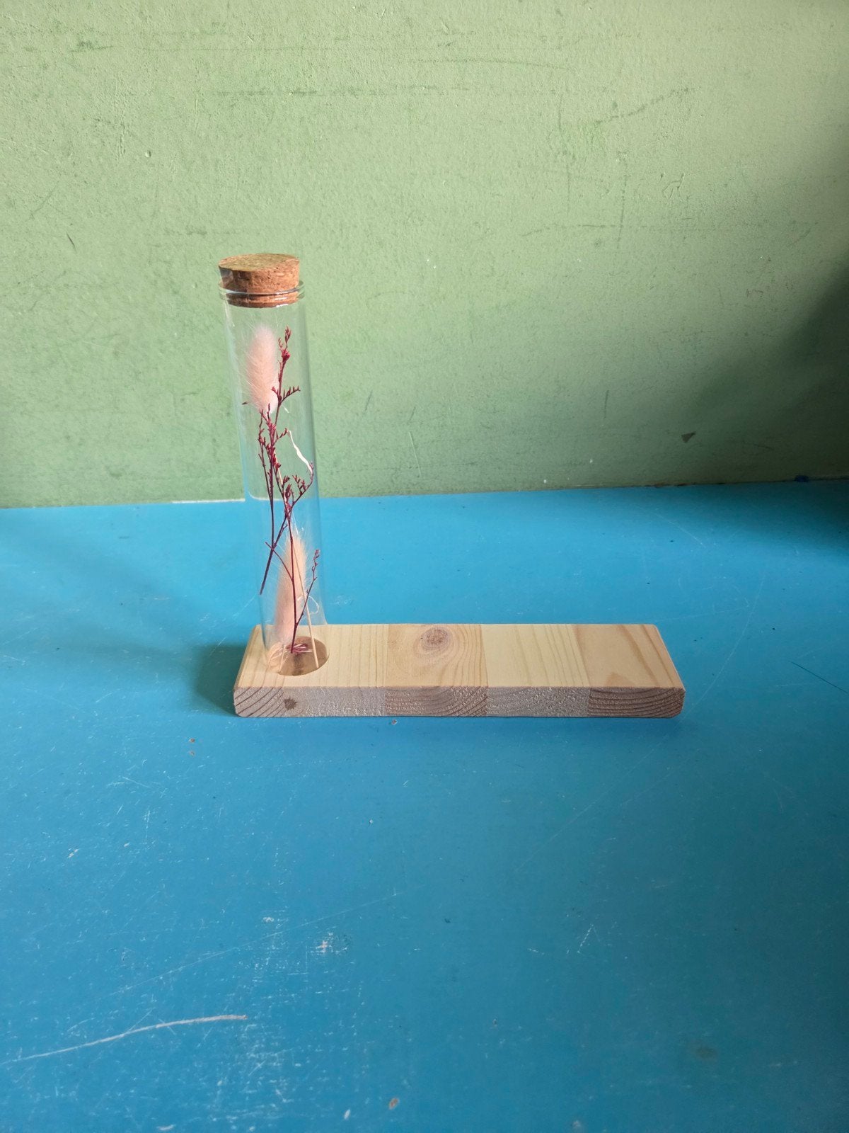 Glazen vaasje met houten houder en droogbloem, Transparant, Nieuw, Ophalen of Verzenden, Glas