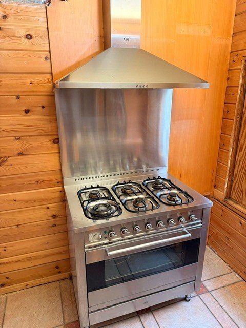 BORETTI Gasfornuis, Witgoed en Apparatuur, Fornuizen, Ophalen, Gebruikt, 60 cm of meer, Gas