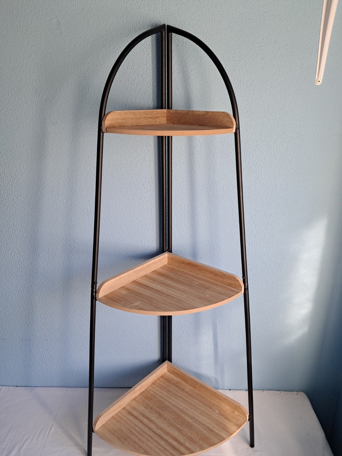Modern industrieel hoekrek (etagère)., Ophalen, Zo goed als nieuw