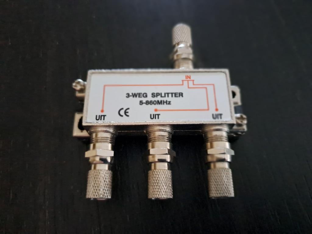 3-weg splitter 5-860MHz, Ophalen, Antenne