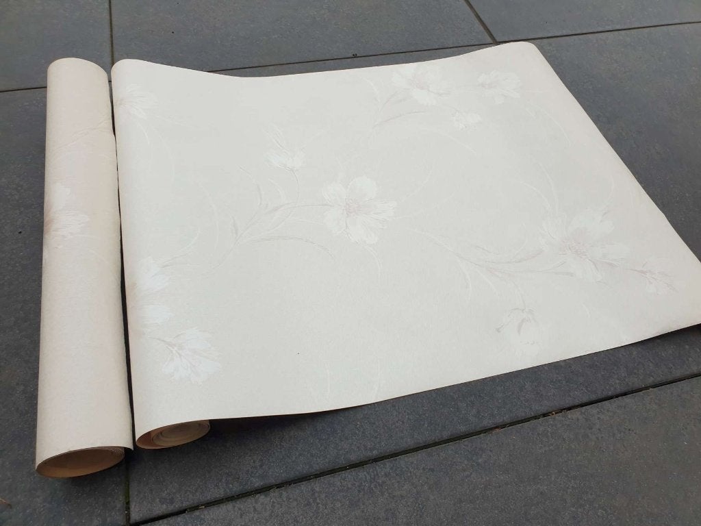 Vintage floral behangpapier 2 onvolledige rollen stuctuur, Ophalen, 75 m² of meer, Beige