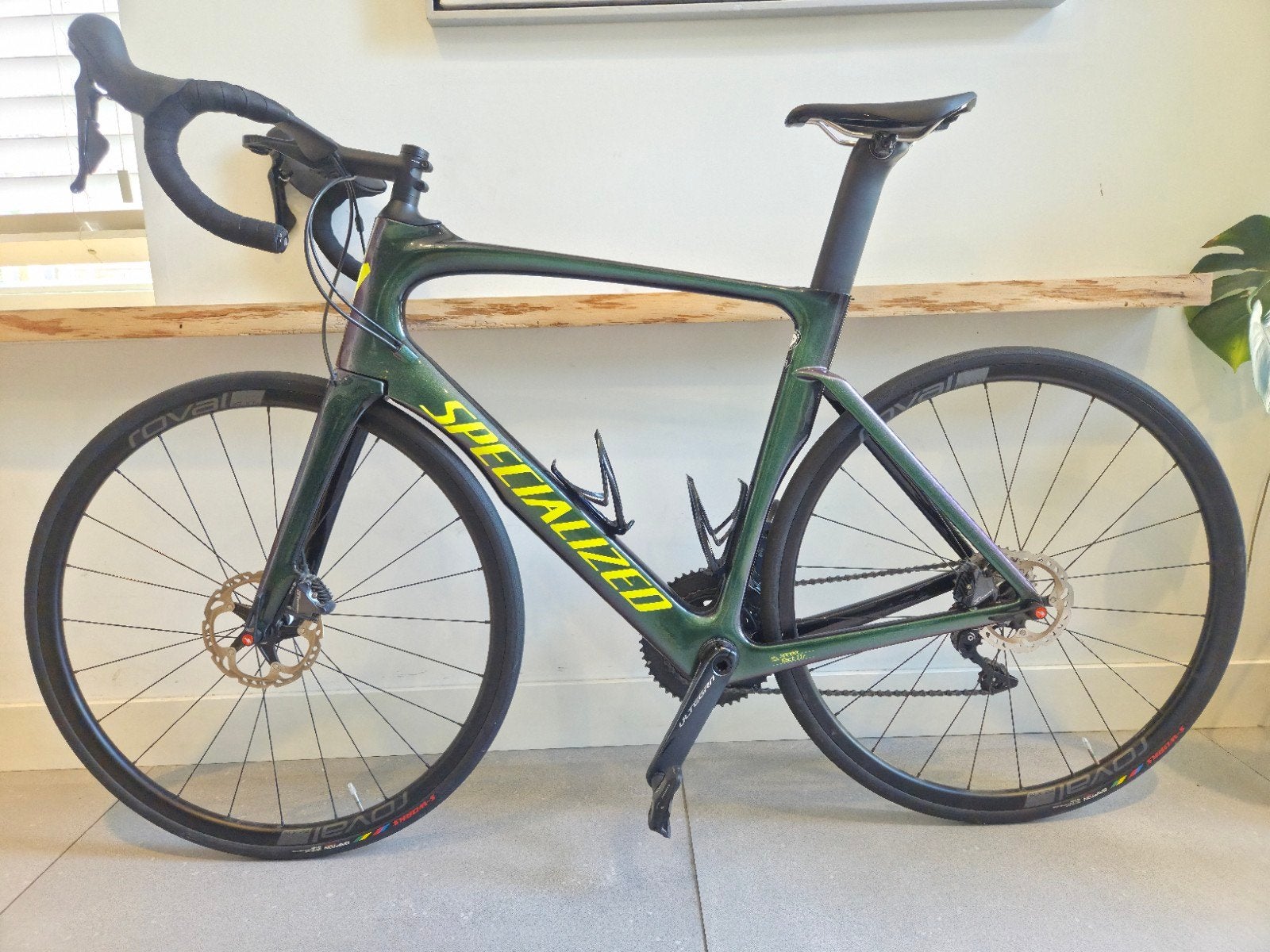 2018 Venge Expert Disc Chameleon-  Zo goed als nieuw, 28 inch, Carbon, Heren, Zo goed als nieuw