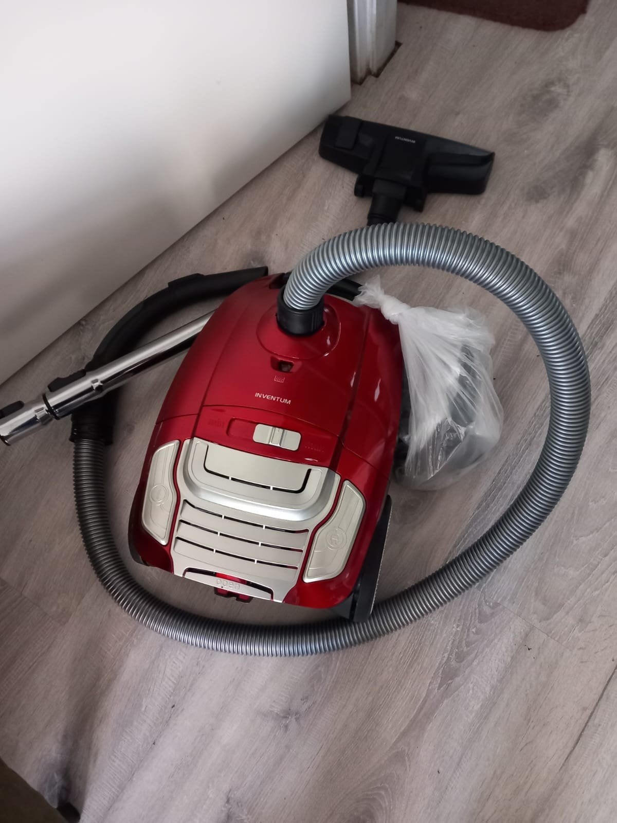 Goedwerkende Inventum Stofzuiger met goede zuigkracht, Overige merken, Gebruikt, Steelstofzuiger, Ophalen