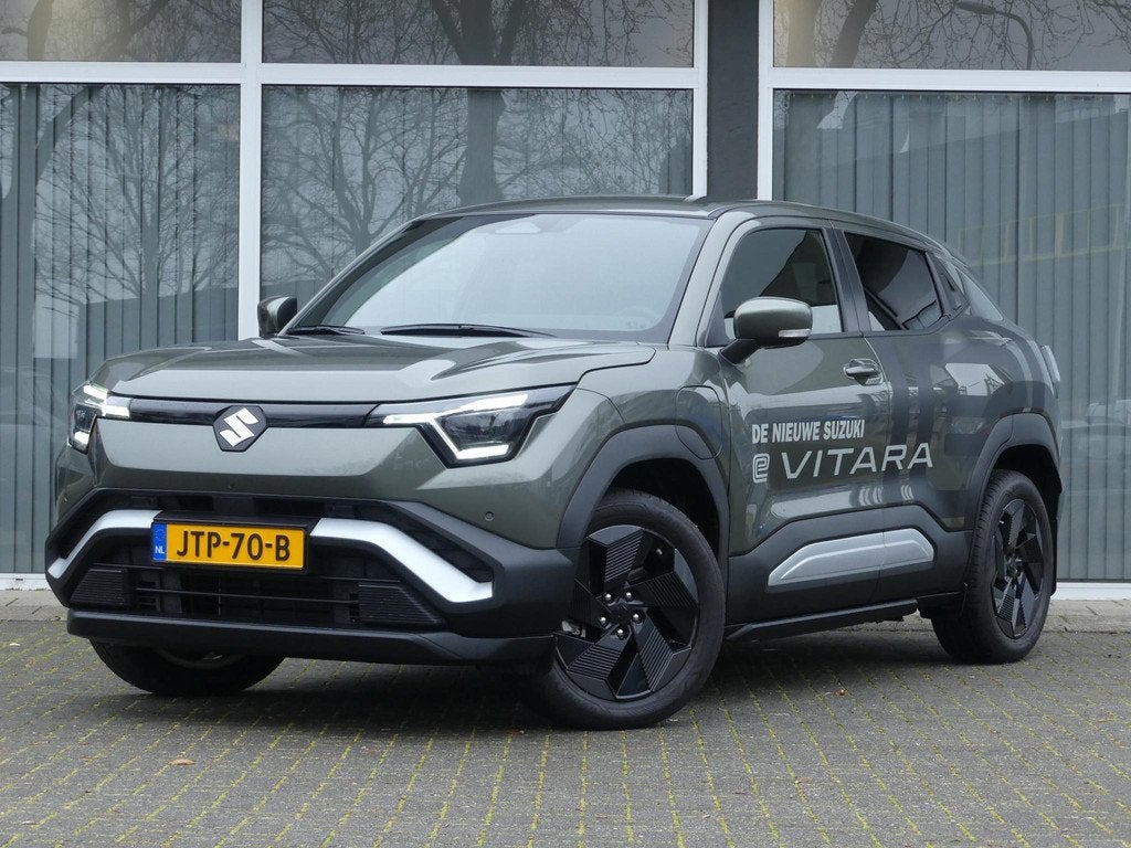 Suzuki e VITARA Select 61 kWh € 4.300,- DEMO VOORDEEL., Auto's, Suzuki, 12 maanden, Stof, Automatische klimaatregeling, 61 kWh