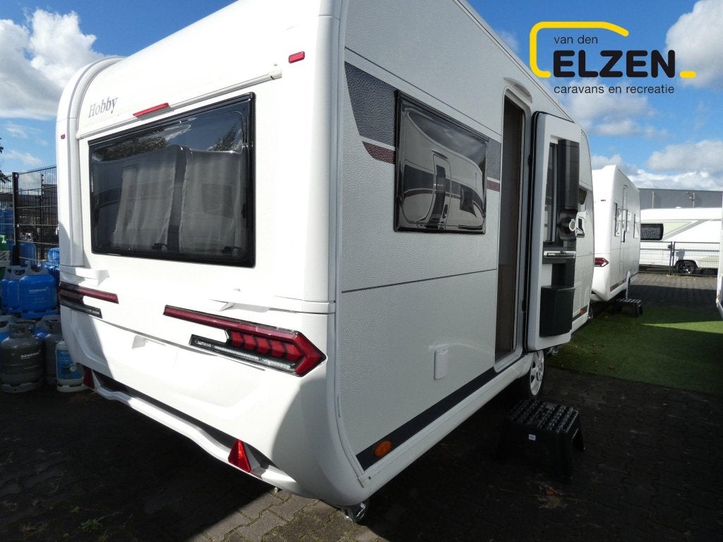 Hobby De Luxe 460 UFE Model 2027, Serviceluik, Rondzit, Hobby, Bedrijf