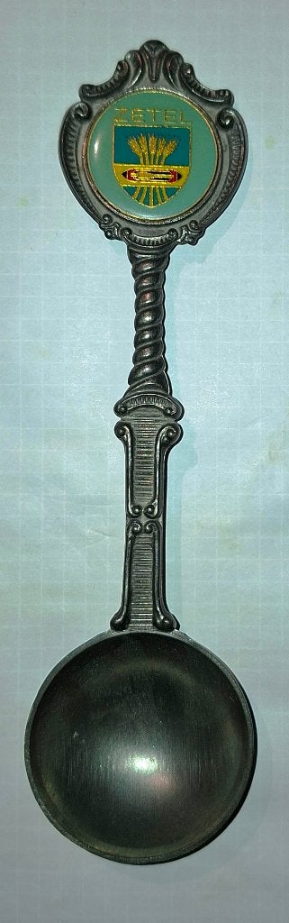 Te koop Tinnen borden en lepel, Antiek en Kunst, Antiek | Tin, Ophalen of Verzenden