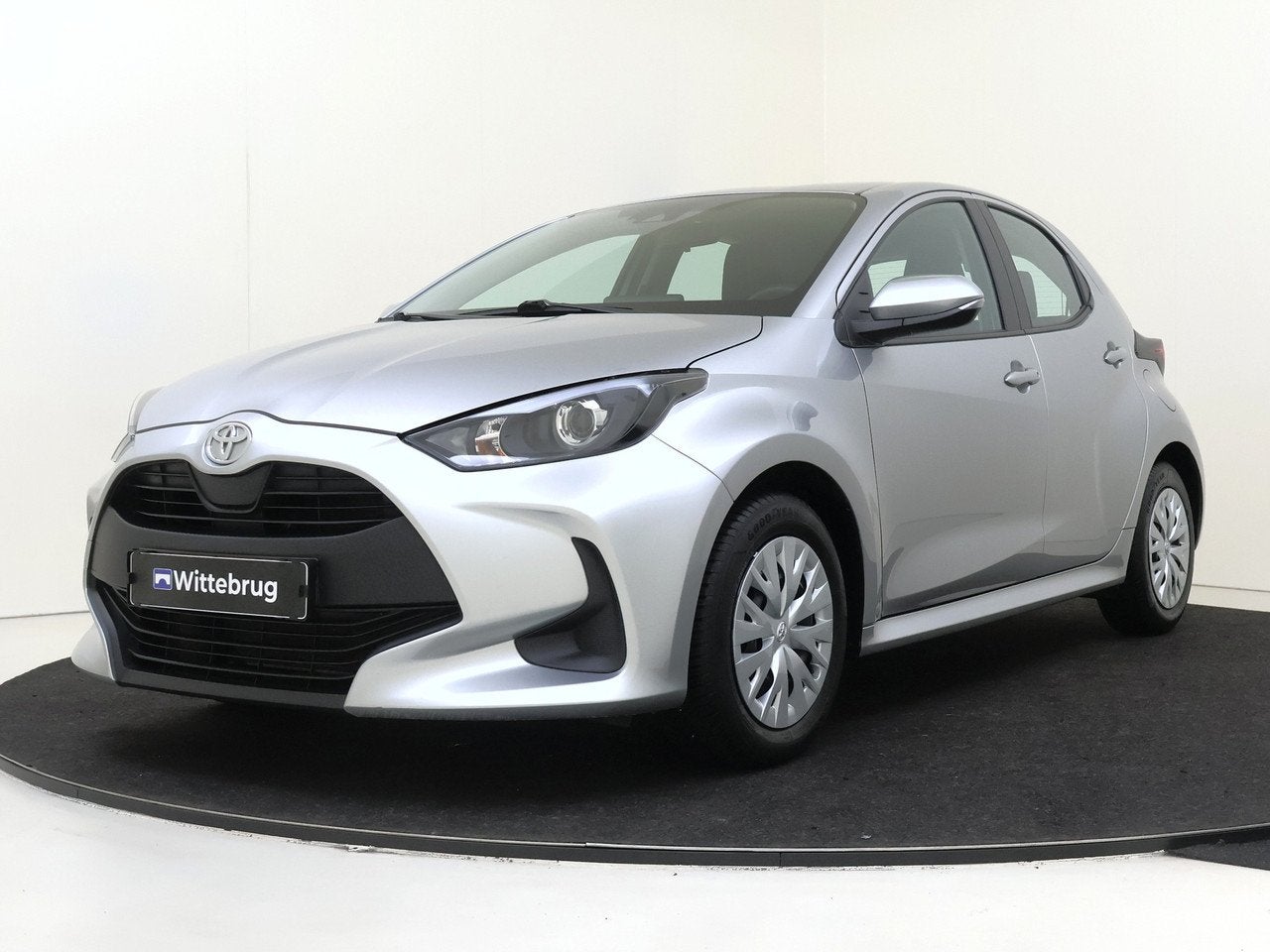 Toyota Yaris 1.5 VVT-i Active | Airco | Camera | Carplay |, Voorwielaandrijving, Stof, Bedrijf, Handgeschakeld