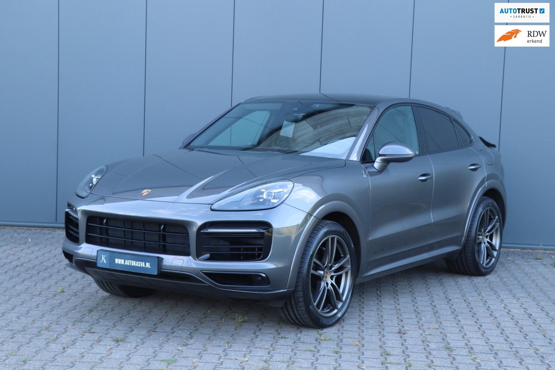 Porsche Cayenne Coupé 3.0 E-Hybrid | SportDesign| ACC | Bos