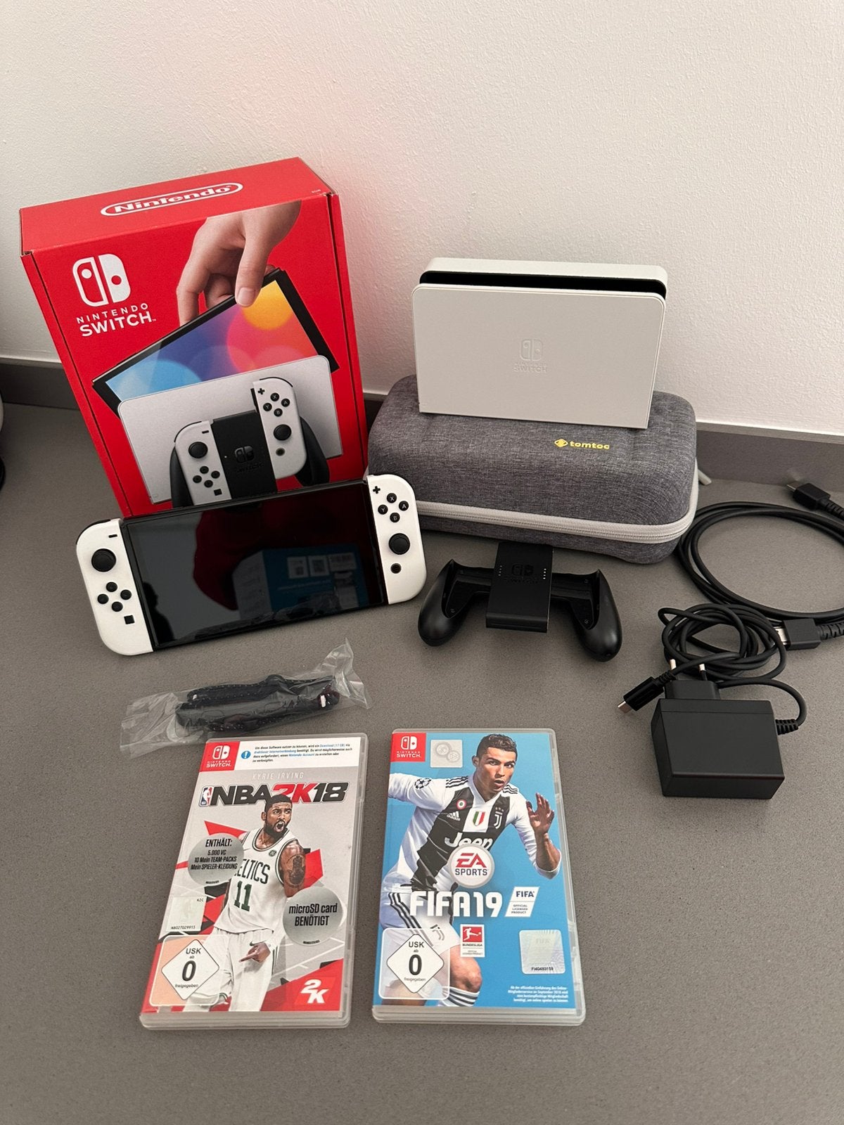 Nintendo Switch OLED wit + Spellen & Accessoires ZGAN, Ophalen of Verzenden, Zo goed als nieuw, Met 1 controller, Switch OLED
