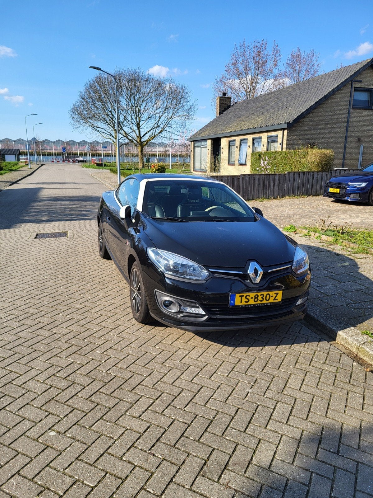 Renault Mégane 1.2 TCE 97KW Coupe Cabrio 2014 Zwart, Auto's, Renault, Voorwielaandrijving, 1490 kg, 750 kg, 4 cilinders