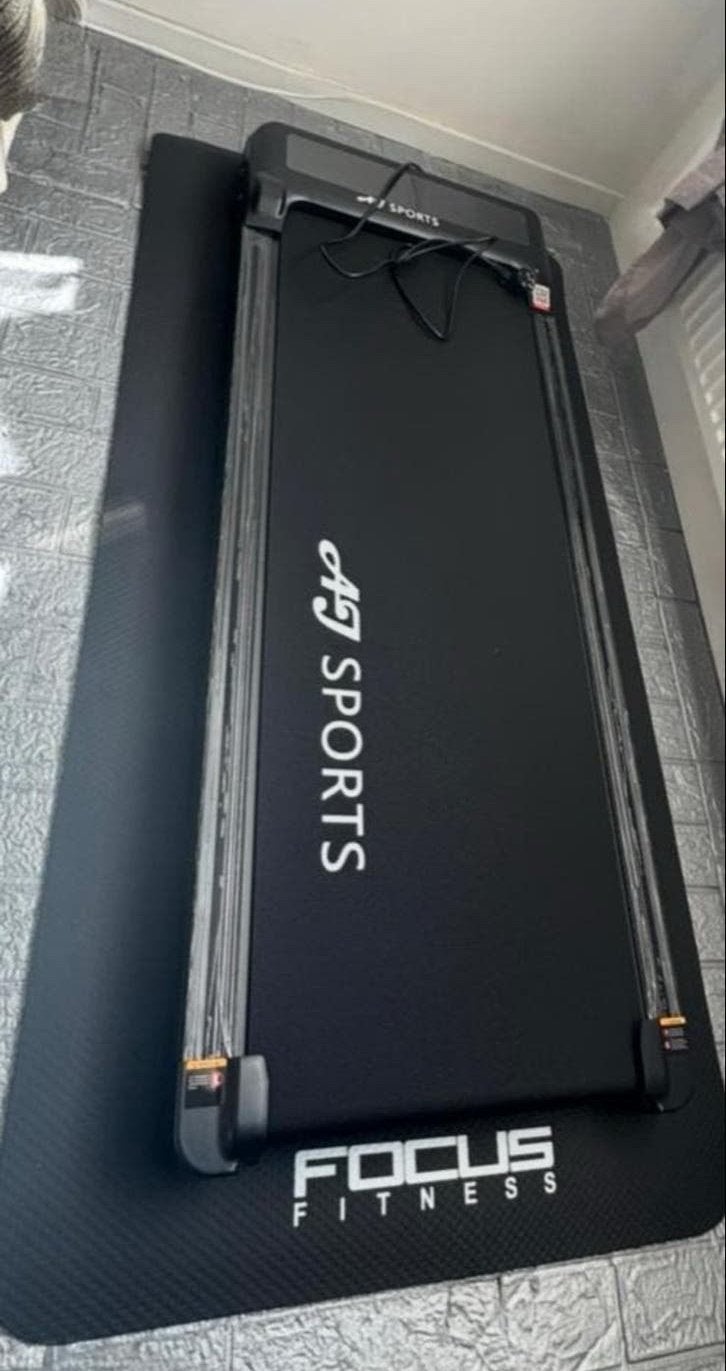 Loopband • 7% helling • 8 km/u • incl mat, Sport en Fitness, Fitnessapparatuur, Zo goed als nieuw, Loopband, Benen, Ophalen of Verzenden