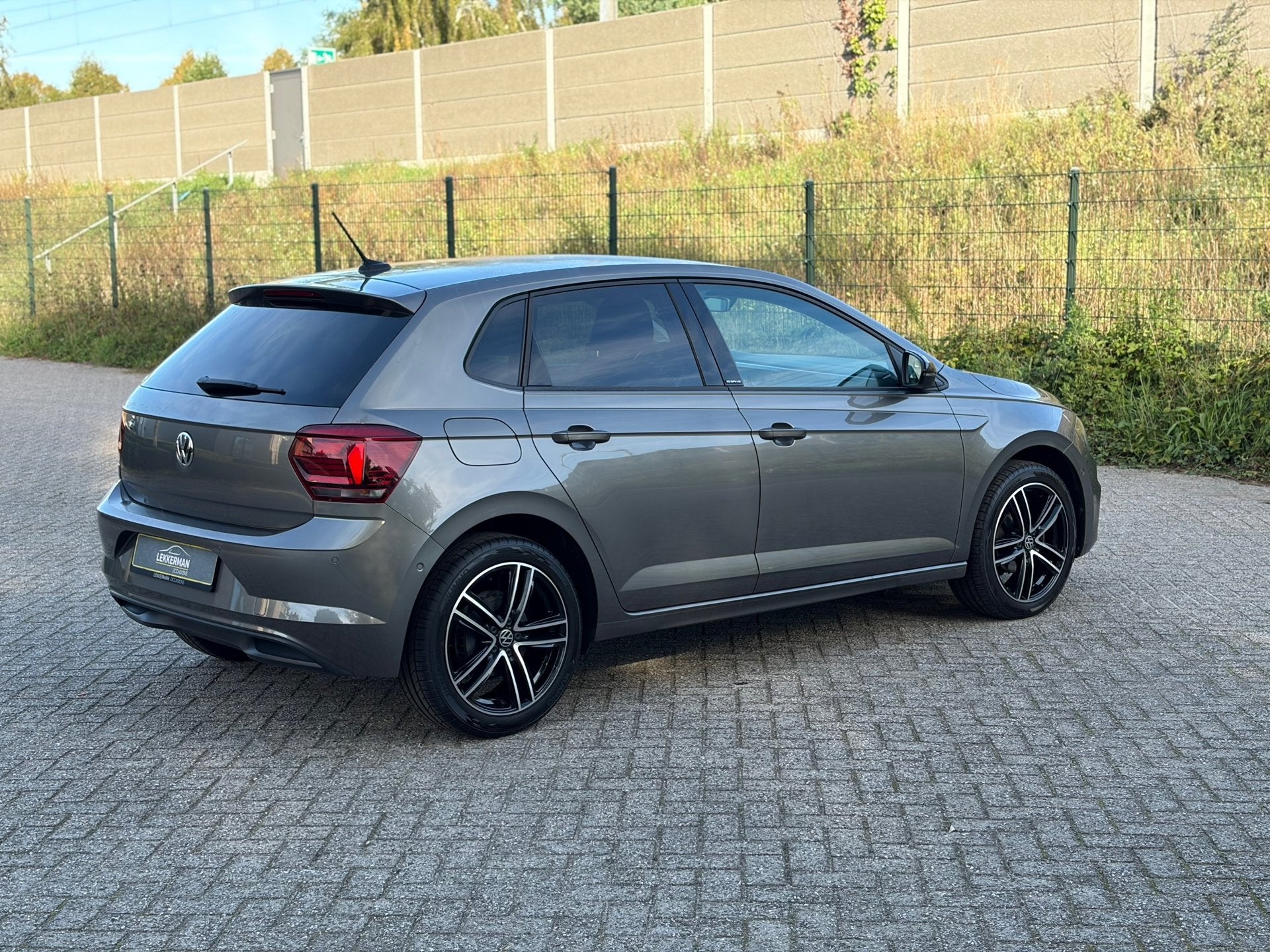 Volkswagen Polo 1.0 TSI Highline IQ DRIVE I CARPLAY I 360 PD, Auto's, Voorwielaandrijving, 1063 kg, Gebruikt, 95 pk