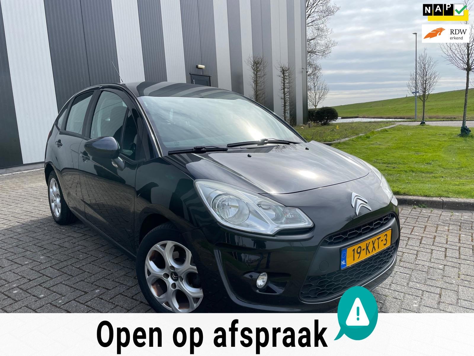 Citroen C3 1.4 Ligne Business Nw APK-Pano-Clima-Cruise-Pdc-L, Auto's, Citroën, Voorwielaandrijving, 4 cilinders, Zwart, Origineel Nederlands