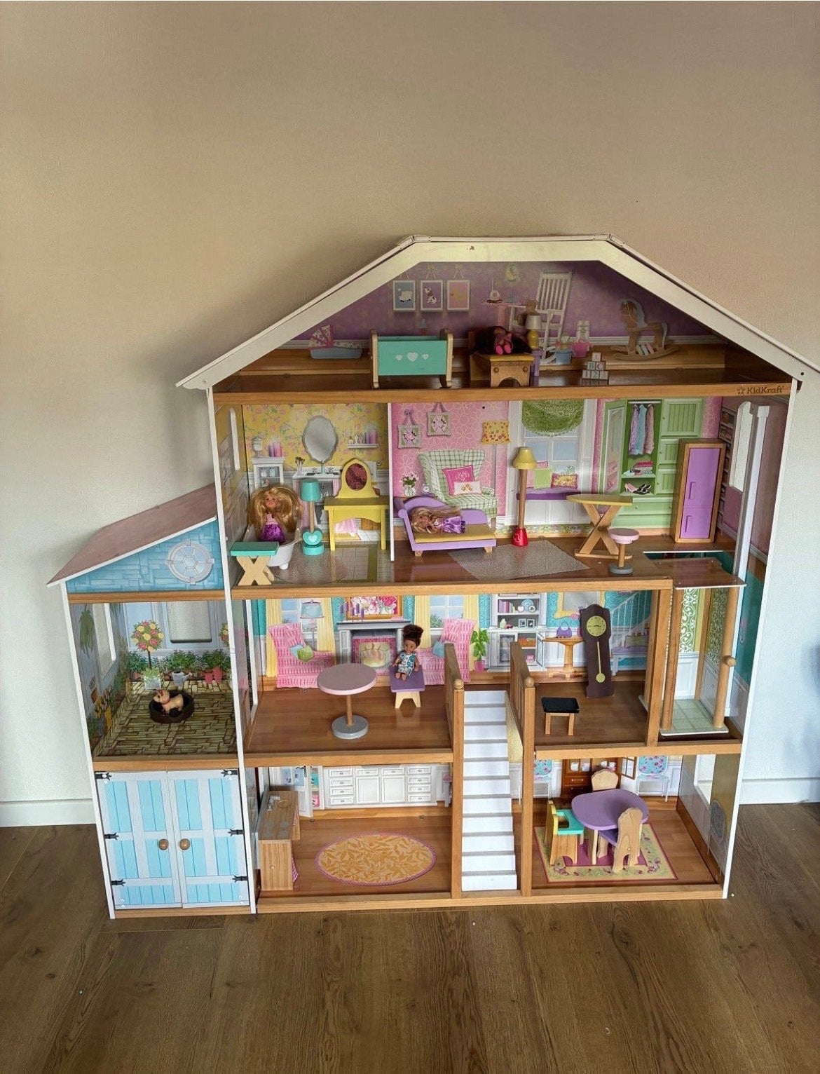 Kidkraft Poppenhuis met Accessoires - Zo goed als nieuw, Ophalen, Zo goed als nieuw, Poppenhuis