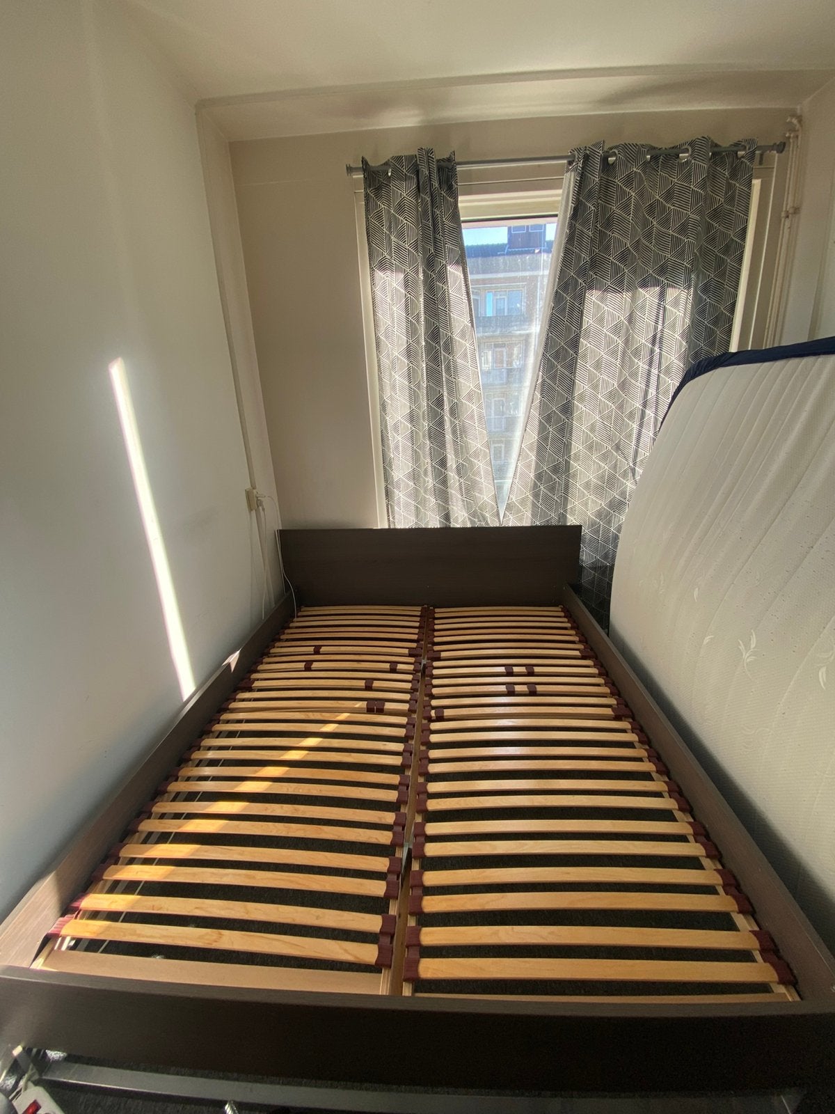 Ikea MALM bed 160x200 (Moet weg), Ophalen, Bruin, Tweepersoons, Zo goed als nieuw