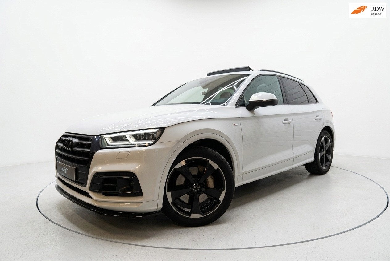 Audi Q5 55 TFSI e quattro 3x S LINE PANO RS STOEL SFEER Luch, Auto's, Automaat, 4 cilinders, Wit, Bedrijf