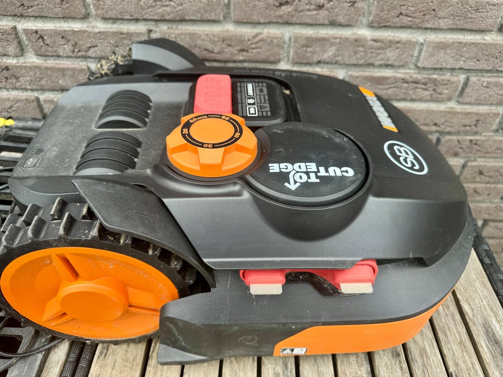 Worx Landroid S300 robotmaaier, Ophalen, Cirkelmaaier, Gebruikt, Minder dan 30 cm