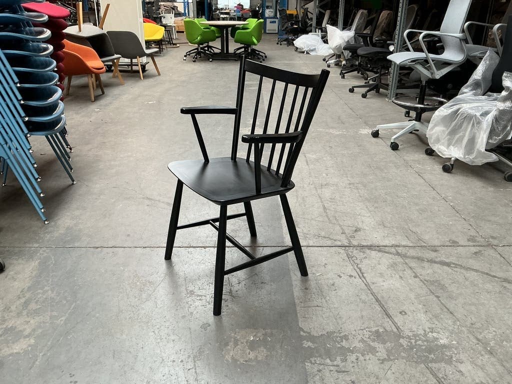 HAY J42 Zwart | Eiken | Design Stoelen | Hout | Armleuningen