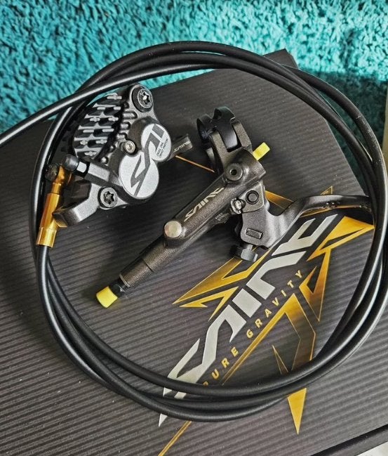 Shimano Saint M820 / XTR 9220 / Formula Cura 4 schijfremmen