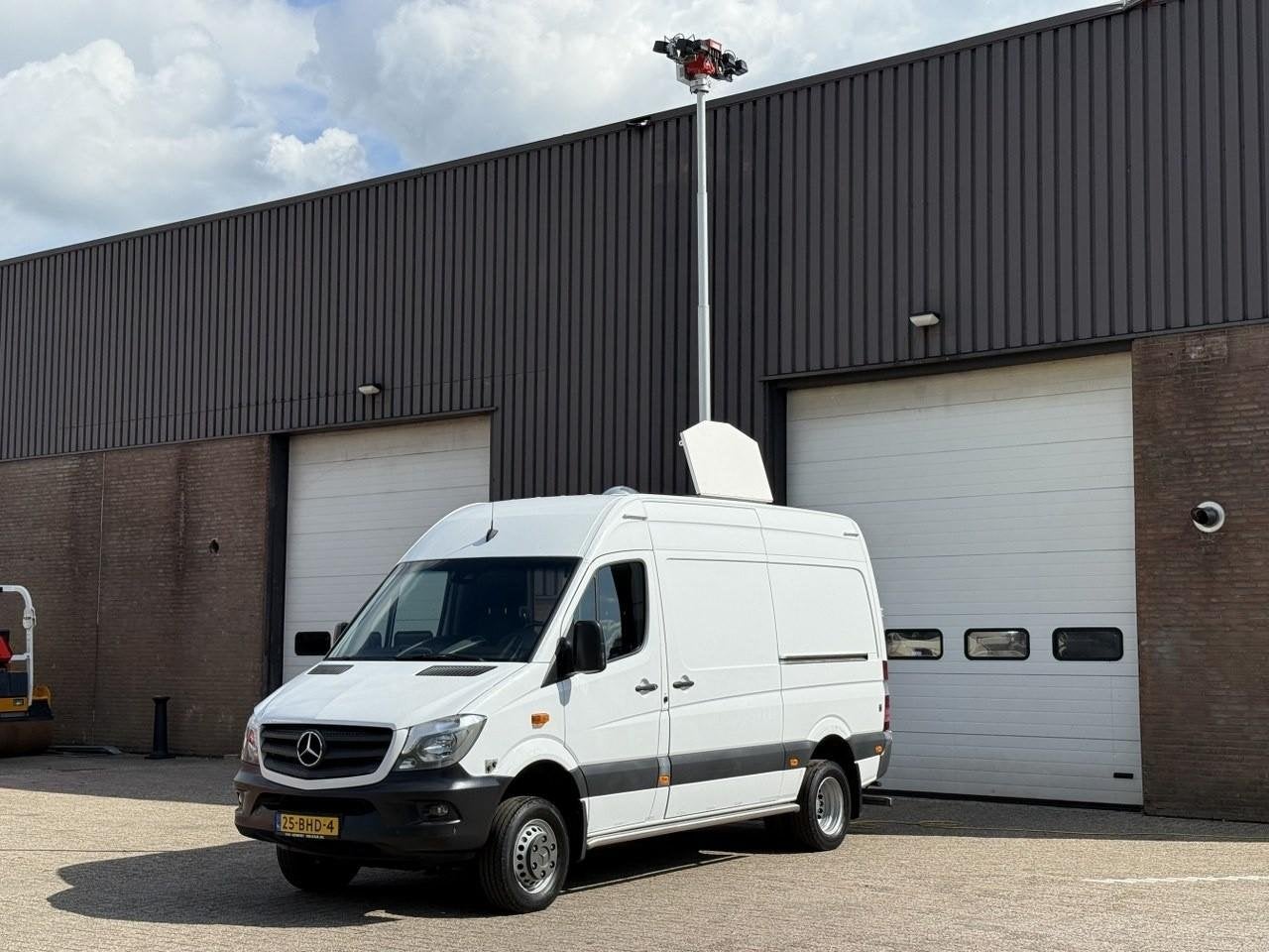 Mercedes-Benz Sprinter 519 CDI / 4x4 / Automaat / 6 cilinder, Automaat, Stof, Euro 6, 190 pk